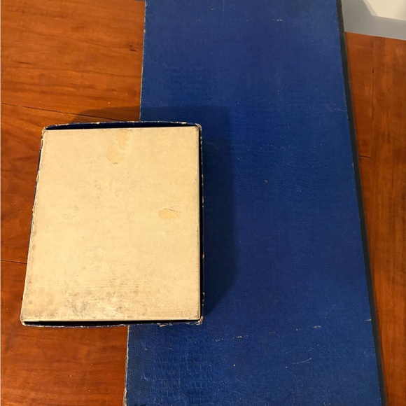 Vintage Monopoly Board Game Parker Brothers 1935 Wooden Pieces Blue Box - Picture 7 of 7